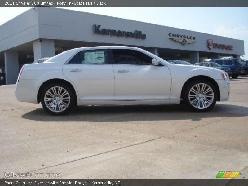Ivory Tri-Coat Pearl / Black 2011 Chrysler 300 Limited