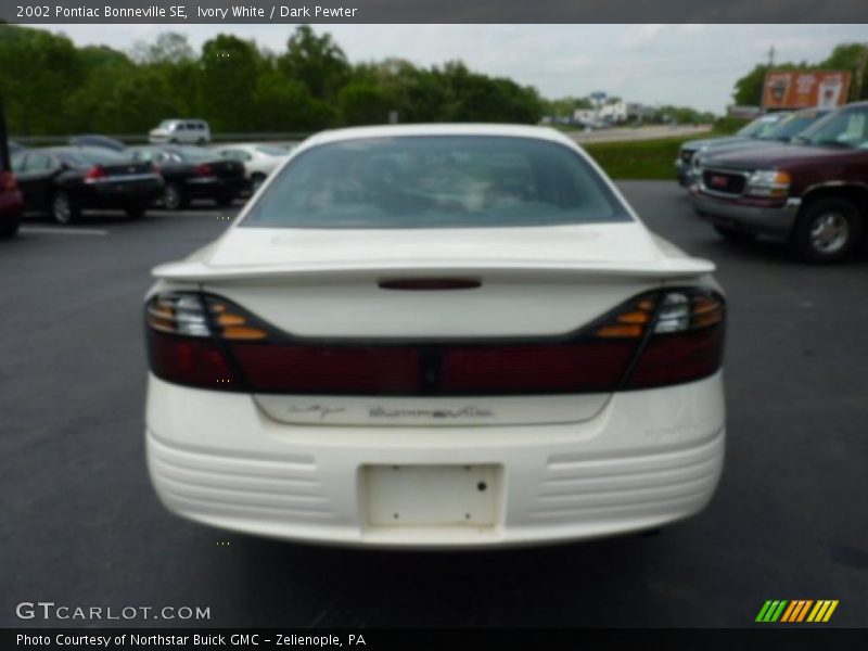 Ivory White / Dark Pewter 2002 Pontiac Bonneville SE