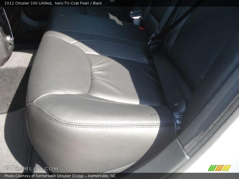 Ivory Tri-Coat Pearl / Black 2011 Chrysler 300 Limited