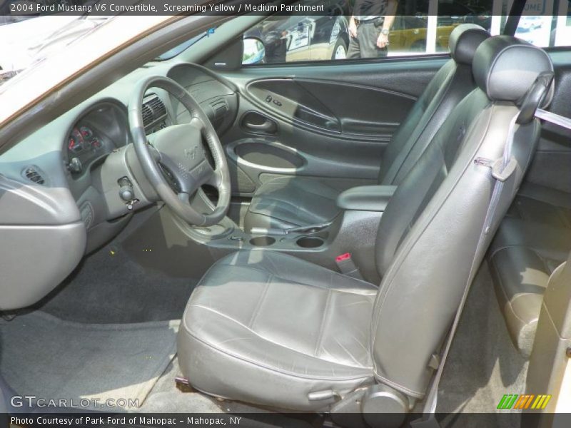 Screaming Yellow / Medium Parchment 2004 Ford Mustang V6 Convertible