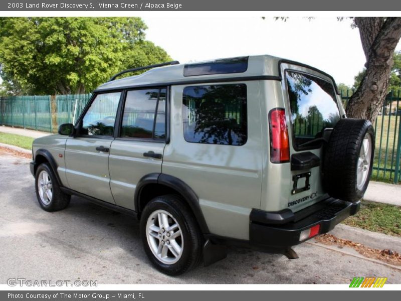Vienna Green / Alpaca Beige 2003 Land Rover Discovery S