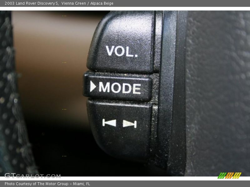 Vienna Green / Alpaca Beige 2003 Land Rover Discovery S