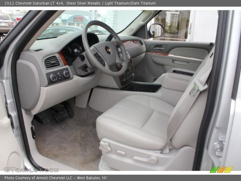 Sheer Silver Metallic / Light Titanium/Dark Titanium 2011 Chevrolet Suburban LT 4x4