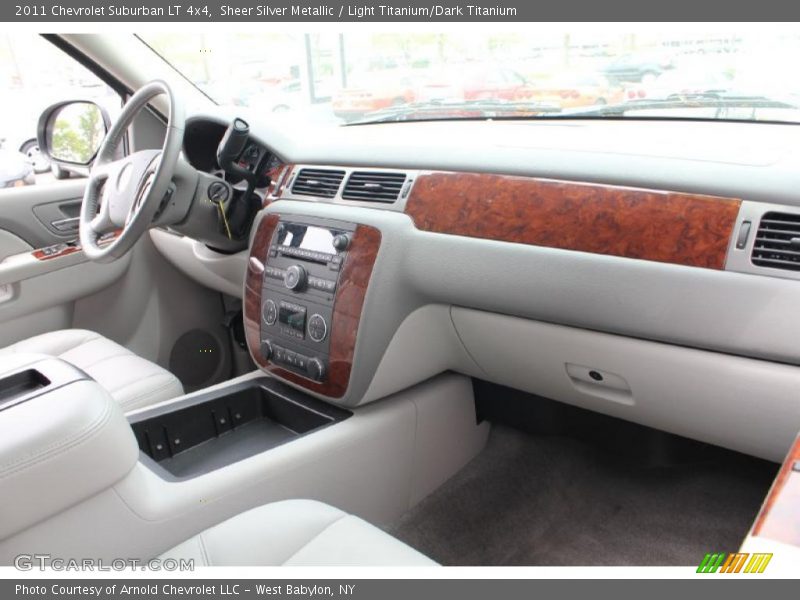 Sheer Silver Metallic / Light Titanium/Dark Titanium 2011 Chevrolet Suburban LT 4x4