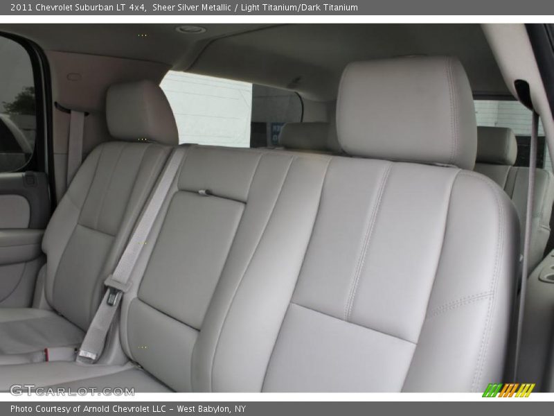 Sheer Silver Metallic / Light Titanium/Dark Titanium 2011 Chevrolet Suburban LT 4x4