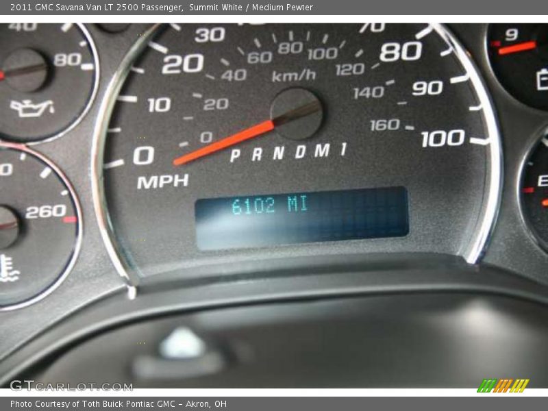 Summit White / Medium Pewter 2011 GMC Savana Van LT 2500 Passenger