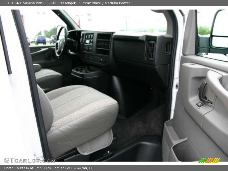 Summit White / Medium Pewter 2011 GMC Savana Van LT 2500 Passenger