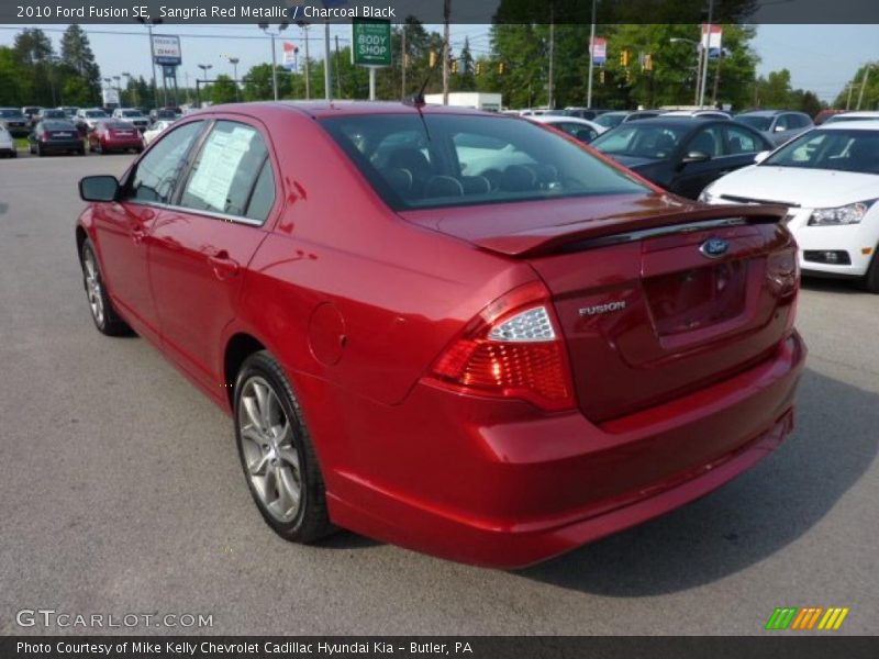 Sangria Red Metallic / Charcoal Black 2010 Ford Fusion SE