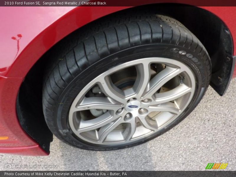 Sangria Red Metallic / Charcoal Black 2010 Ford Fusion SE