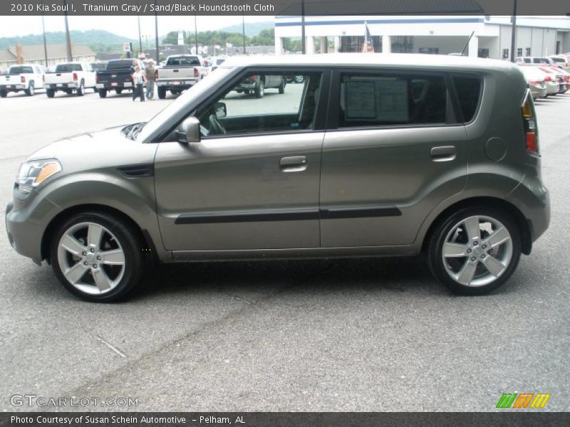 Titanium Gray / Sand/Black Houndstooth Cloth 2010 Kia Soul !