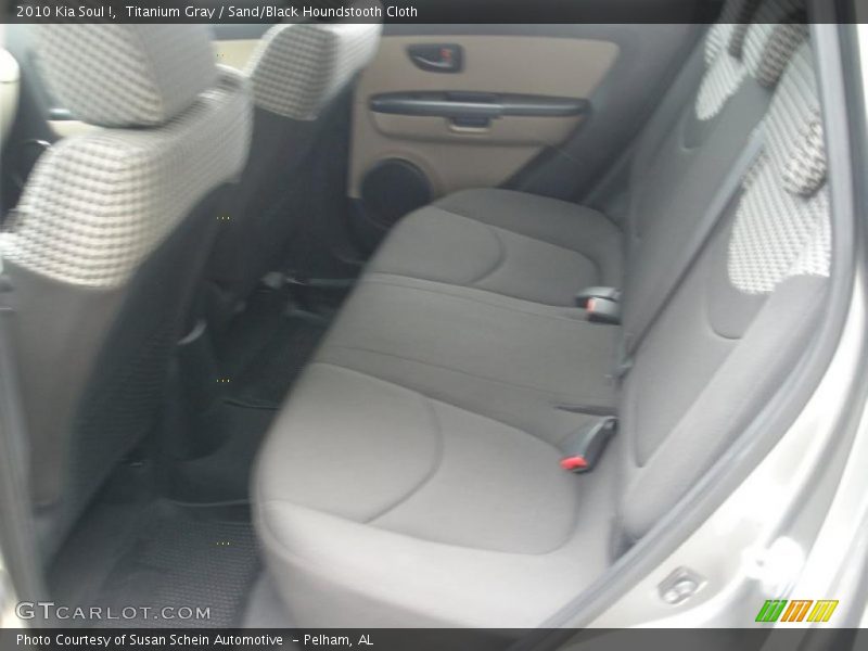 Titanium Gray / Sand/Black Houndstooth Cloth 2010 Kia Soul !