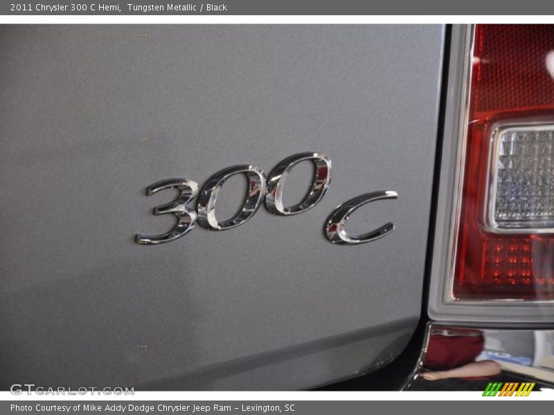  2011 300 C Hemi Logo