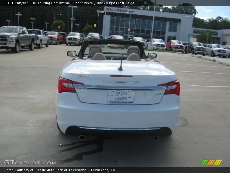 Bright White / Black/Light Frost Beige 2011 Chrysler 200 Touring Convertible