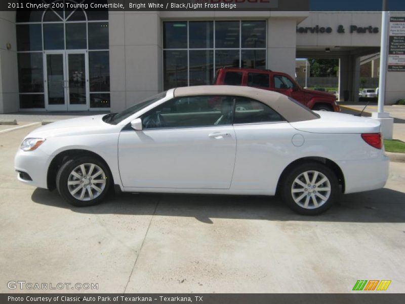 Bright White / Black/Light Frost Beige 2011 Chrysler 200 Touring Convertible