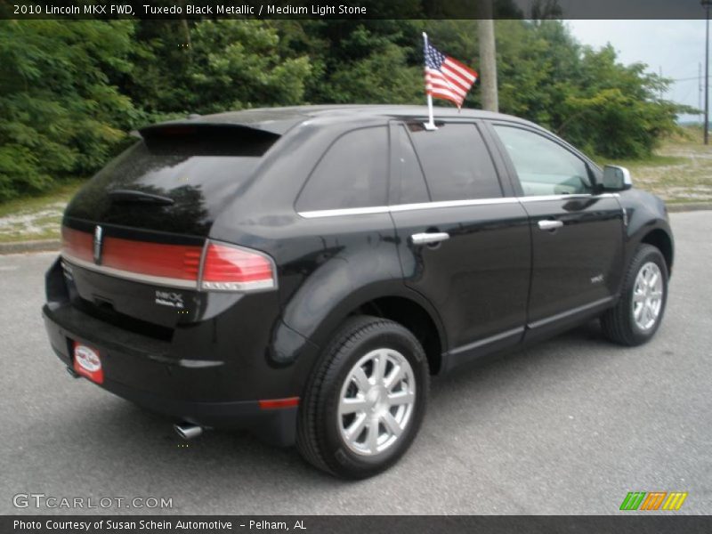 Tuxedo Black Metallic / Medium Light Stone 2010 Lincoln MKX FWD