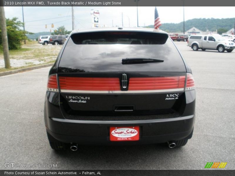 Tuxedo Black Metallic / Medium Light Stone 2010 Lincoln MKX FWD