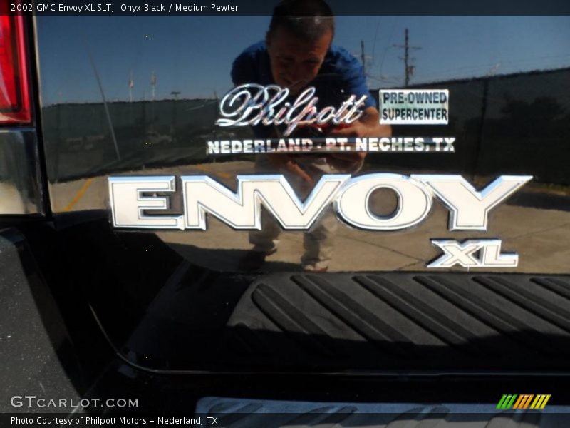 Onyx Black / Medium Pewter 2002 GMC Envoy XL SLT