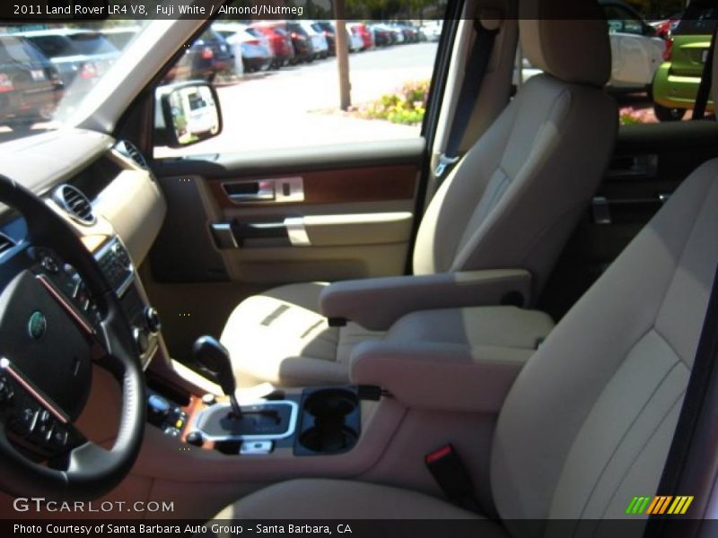 Fuji White / Almond/Nutmeg 2011 Land Rover LR4 V8