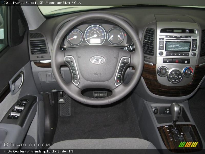 Dashboard of 2011 Santa Fe SE