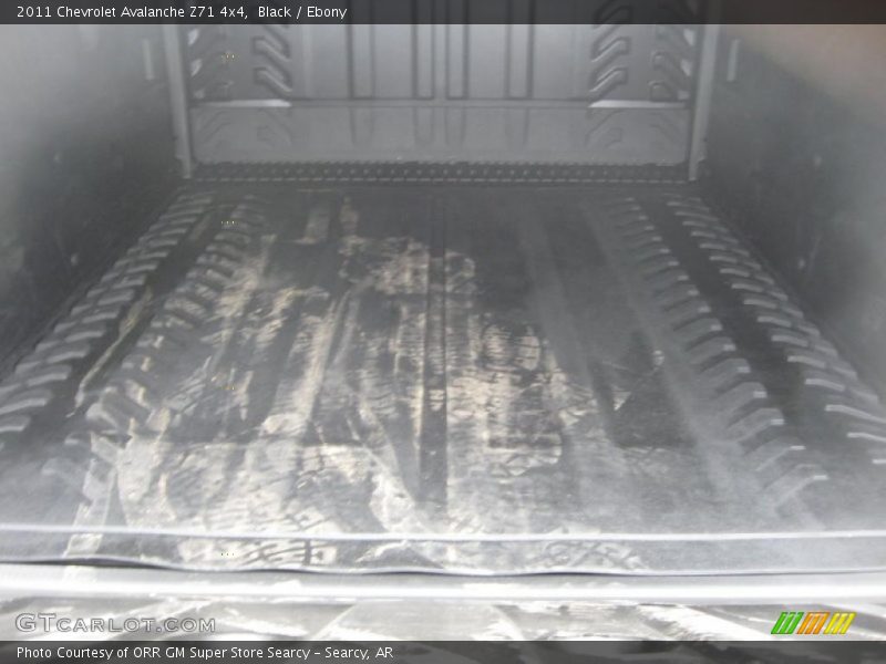 Black / Ebony 2011 Chevrolet Avalanche Z71 4x4