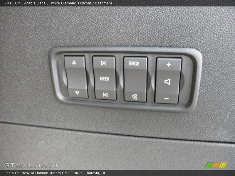 White Diamond Tintcoat / Cashmere 2011 GMC Acadia Denali