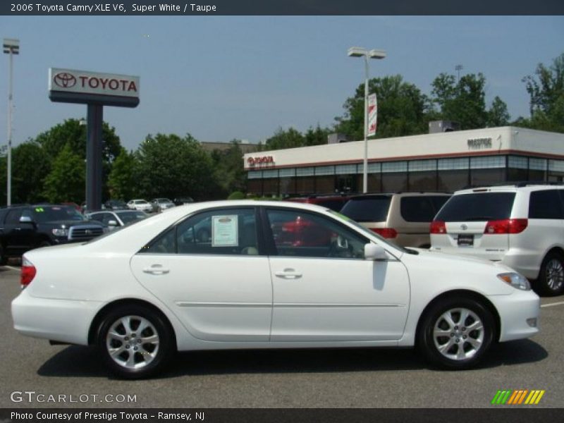 Super White / Taupe 2006 Toyota Camry XLE V6