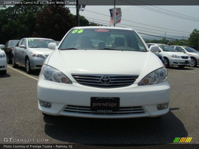 Super White / Taupe 2006 Toyota Camry XLE V6