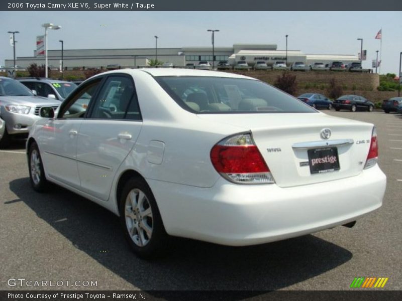 Super White / Taupe 2006 Toyota Camry XLE V6