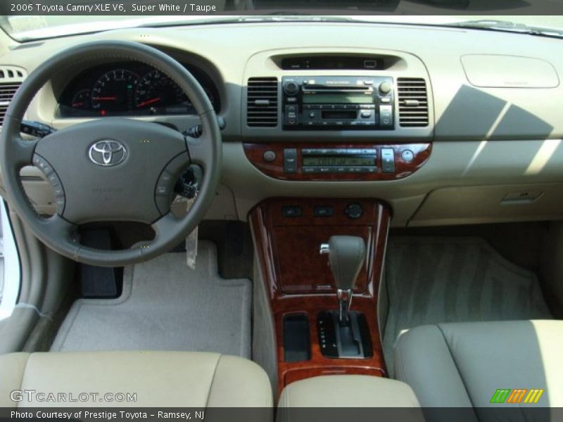 Super White / Taupe 2006 Toyota Camry XLE V6