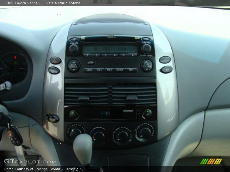 Slate Metallic / Stone 2009 Toyota Sienna LE