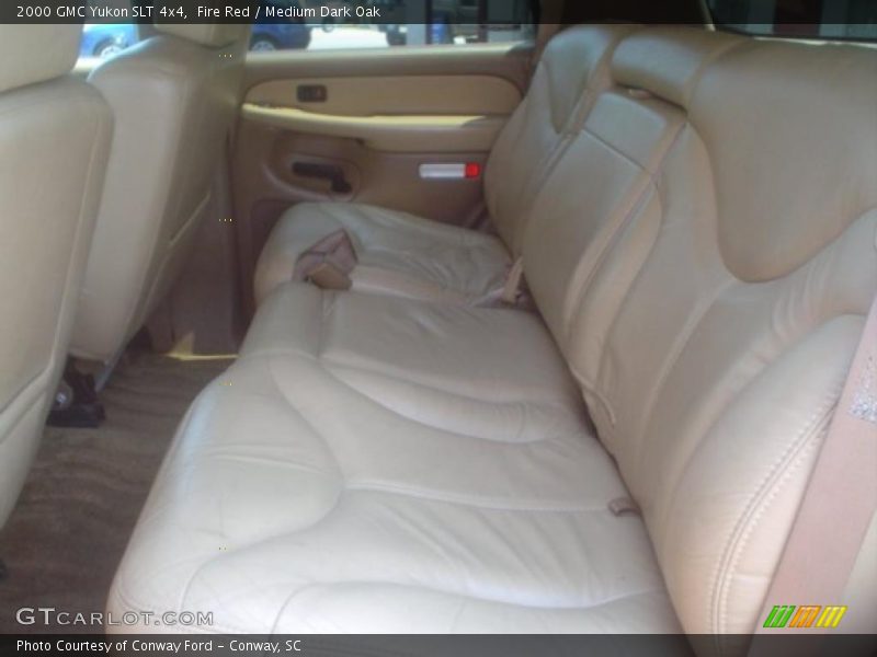 Fire Red / Medium Dark Oak 2000 GMC Yukon SLT 4x4
