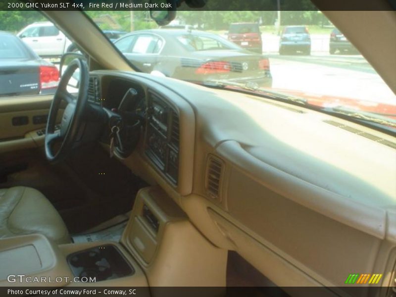 Fire Red / Medium Dark Oak 2000 GMC Yukon SLT 4x4