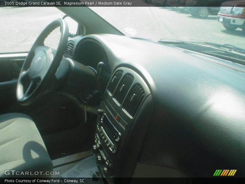 Magnesium Pearl / Medium Slate Gray 2005 Dodge Grand Caravan SE