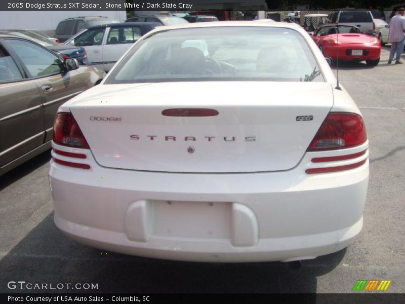Stone White / Dark Slate Gray 2005 Dodge Stratus SXT Sedan