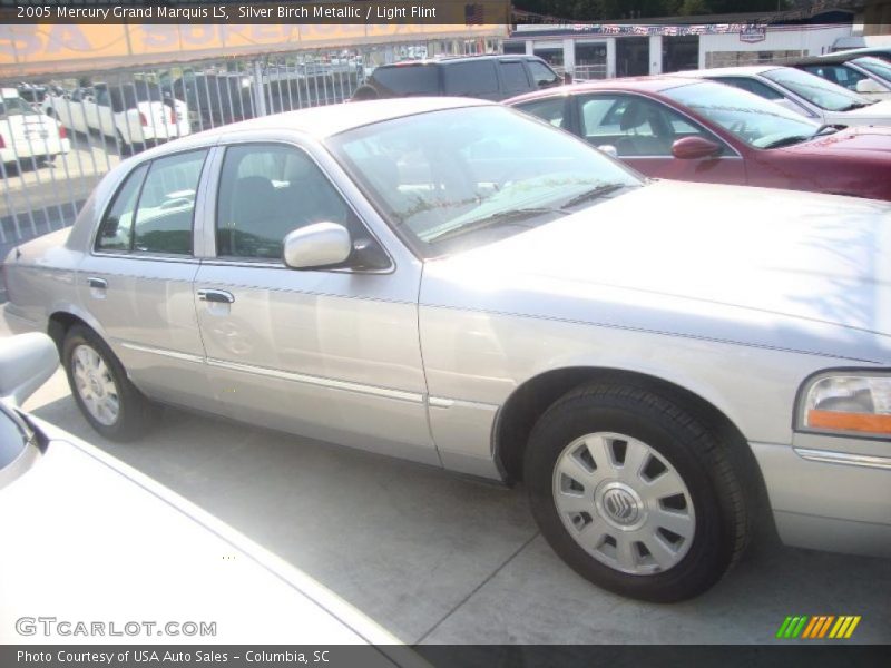 Silver Birch Metallic / Light Flint 2005 Mercury Grand Marquis LS