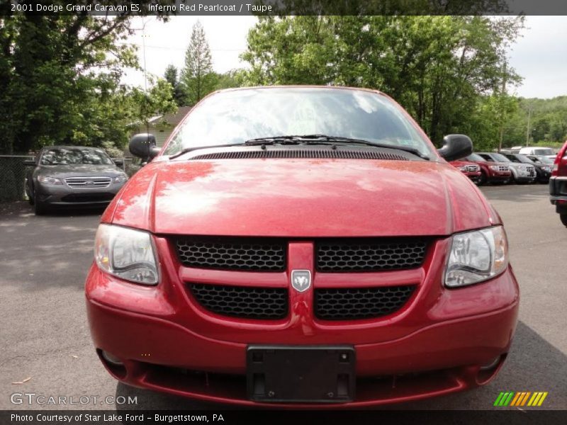 Inferno Red Pearlcoat / Taupe 2001 Dodge Grand Caravan ES