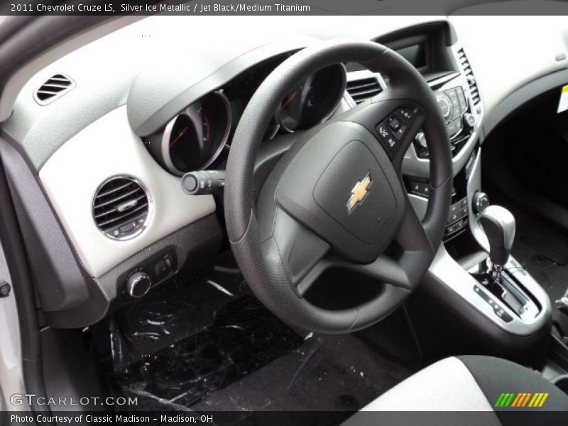 Silver Ice Metallic / Jet Black/Medium Titanium 2011 Chevrolet Cruze LS