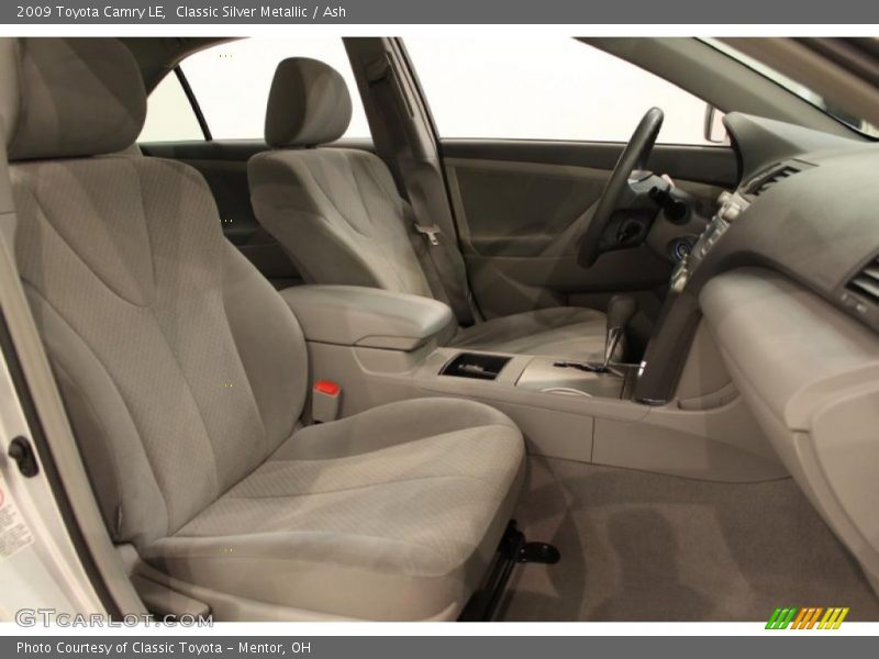Classic Silver Metallic / Ash 2009 Toyota Camry LE