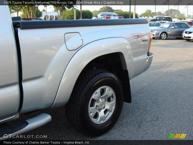 Silver Streak Mica / Graphite Gray 2005 Toyota Tacoma PreRunner TRD Access Cab
