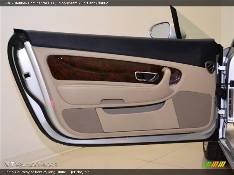 Door Panel of 2007 Continental GTC 