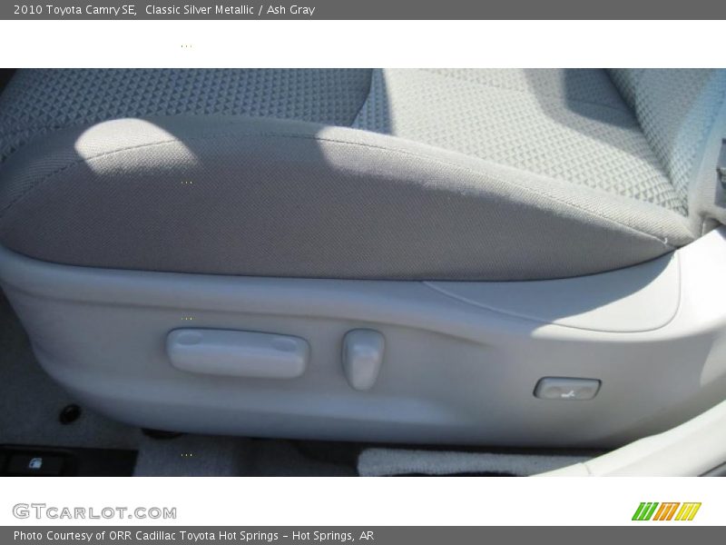 Classic Silver Metallic / Ash Gray 2010 Toyota Camry SE