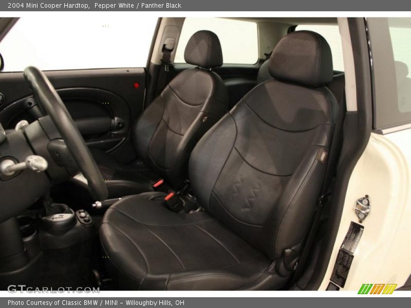 Pepper White / Panther Black 2004 Mini Cooper Hardtop