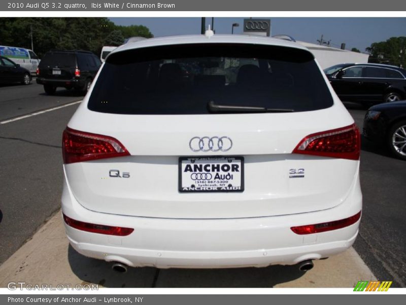 Ibis White / Cinnamon Brown 2010 Audi Q5 3.2 quattro