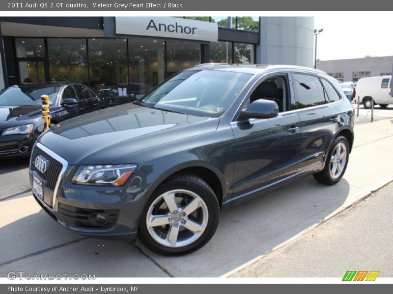 Meteor Grey Pearl Effect / Black 2011 Audi Q5 2.0T quattro