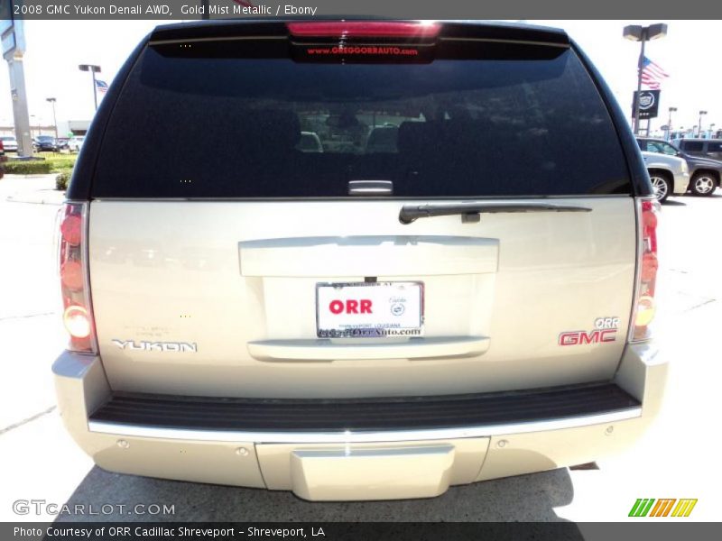 Gold Mist Metallic / Ebony 2008 GMC Yukon Denali AWD