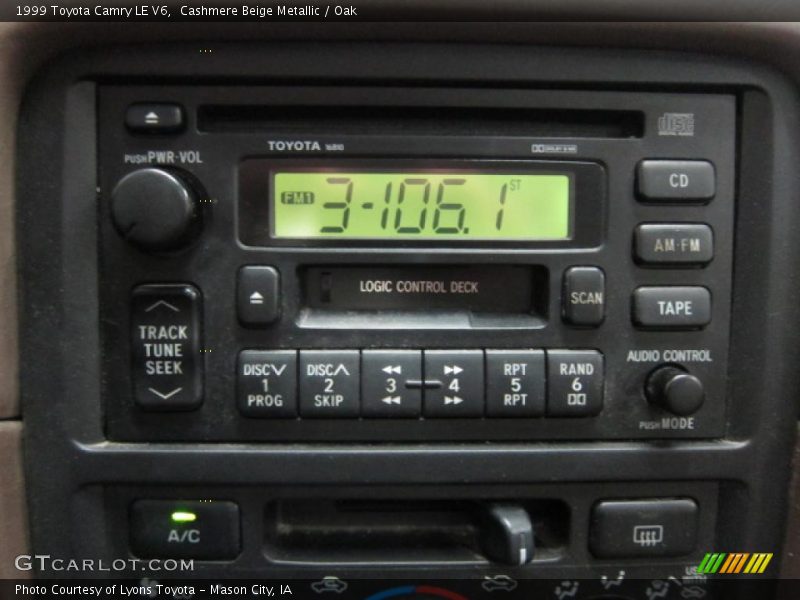Cashmere Beige Metallic / Oak 1999 Toyota Camry LE V6