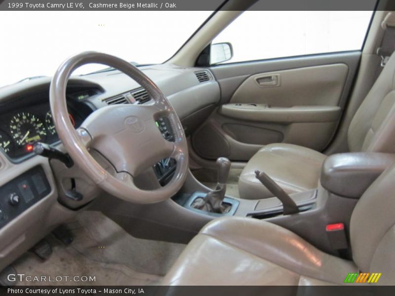 Cashmere Beige Metallic / Oak 1999 Toyota Camry LE V6