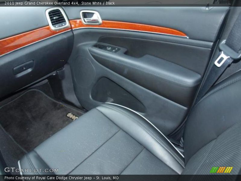 Stone White / Black 2011 Jeep Grand Cherokee Overland 4x4