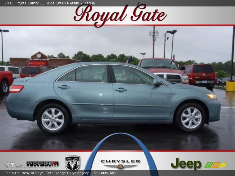 Aloe Green Metallic / Bisque 2011 Toyota Camry LE