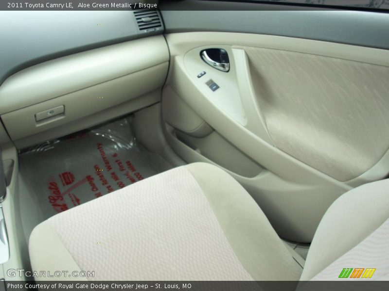 Aloe Green Metallic / Bisque 2011 Toyota Camry LE